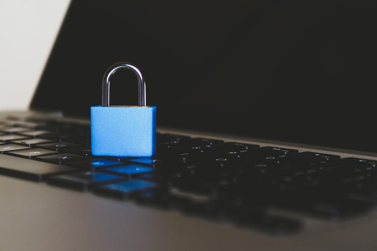 Pearl-IT zorgt ervoor dat uw bedrijf is beschermd tegen cyberaanvallen door middel van ISO27001 en NIS2.